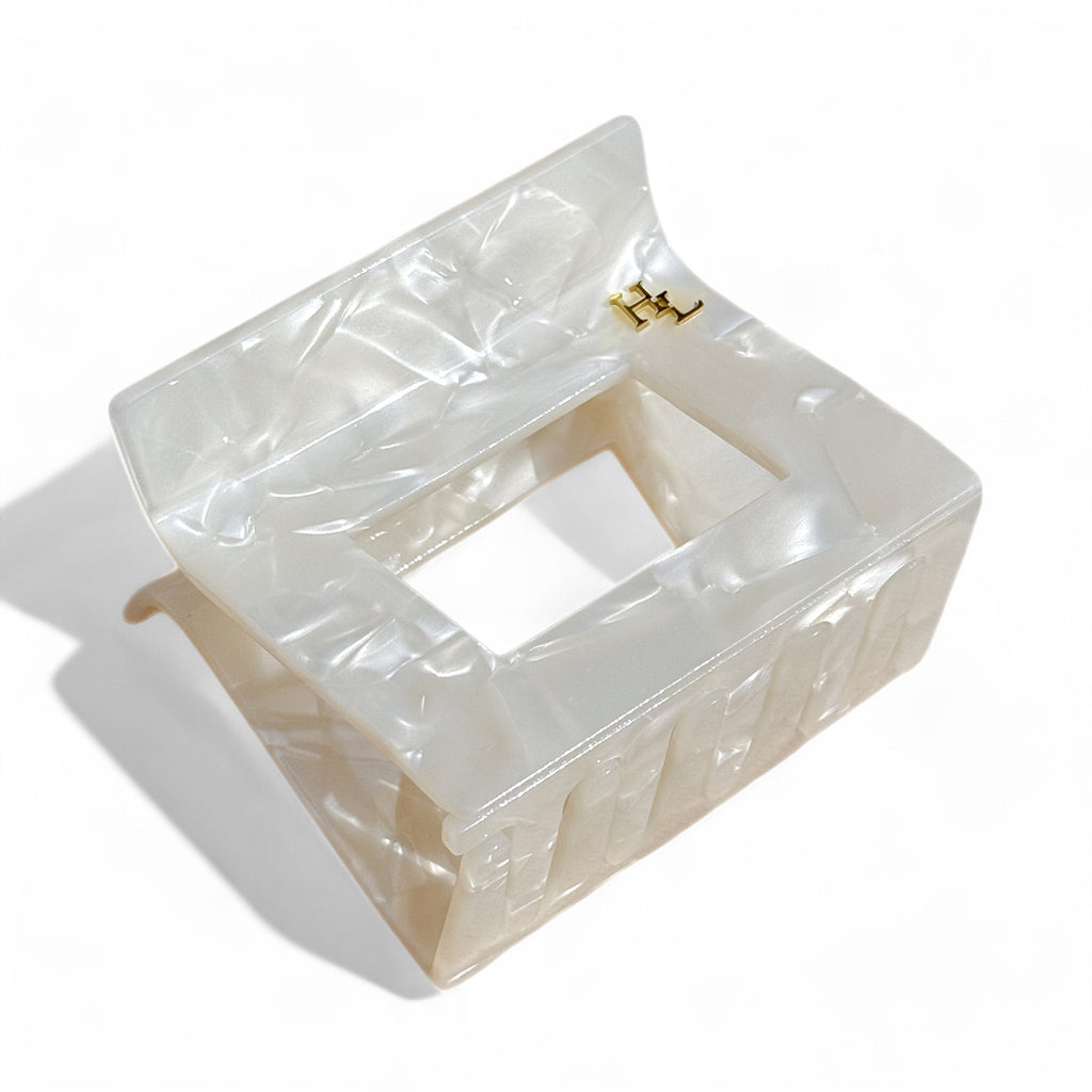 Dolce Acetate Claw - Perla (2 sizes)-1